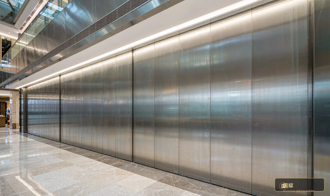 Large metal finish in the field: expansion coefficients dictate where movement joints go