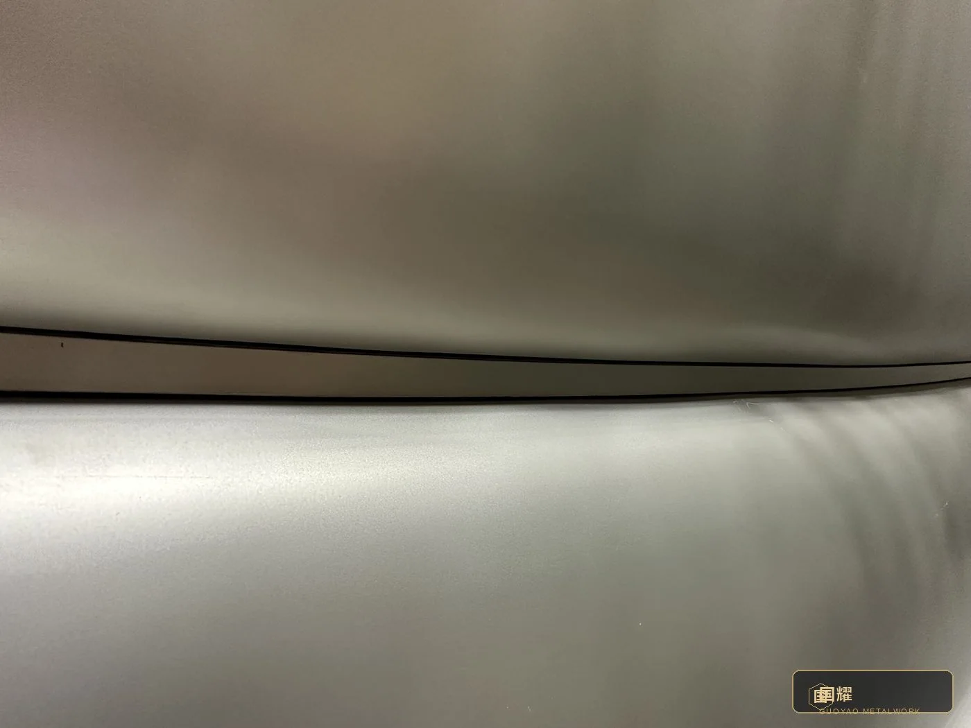 Horizontal seam after final finishing